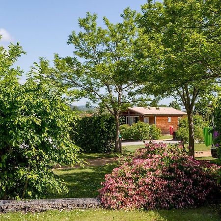 Camping Onlycamp Pierre & Sources Volvic Eksteriør billede